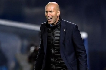 Kilas Balik, Ini 3 Gol Bersejarah Legenda Sepakbola Zinedine Zidane