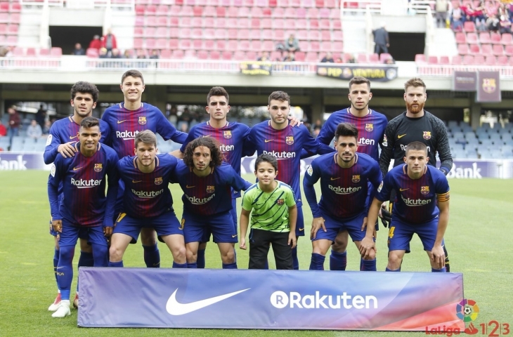 Skuat Barcelona B musim 2017/2018.