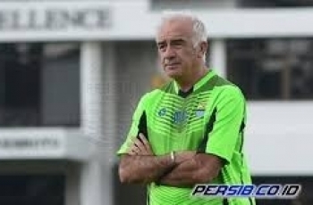 Kesal dengan Kompetisi Kotor, Gomez Ingin Tinggalkan Persib