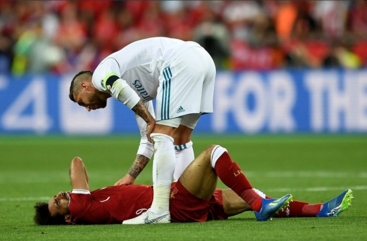 Sergio Ramos dan Mohamed Salah/Twitter