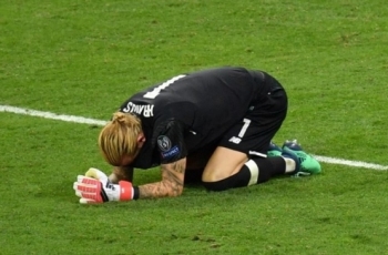 Blunder Loris Karius Berbuntut Panjang, dari Kerjai Netizen sampai Disindir Legenda Jerman