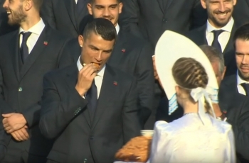 VIDEO - Cristiano Ronaldo Disambut dengan Ritual Unik di Rusia