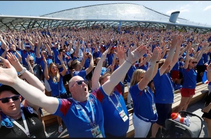 Fan Islandia. (Sumber: The Guardian).