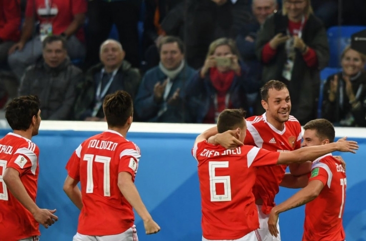 Pemain Rusia rayakan gol/Twitter