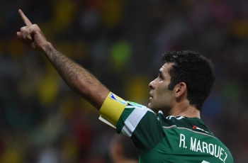 Kapten Timnas Meksiko, Rafael Marquez Gantung Sepatu