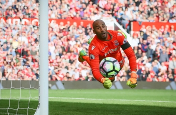 Direkrut Manchester United, Impian Lee Grant Jadi Kenyataan