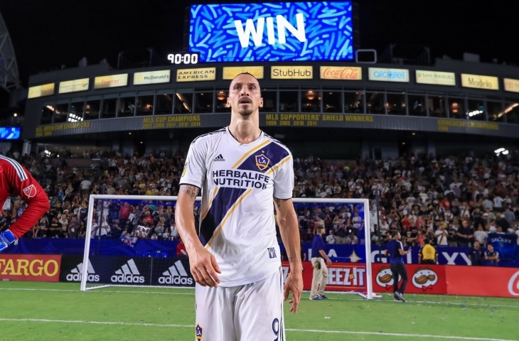 Pemain LA Galaxy, Zlatan usai memenangkan laga melawan Orlando City (Sumber: LA Galaxy)