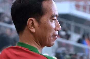 Nih Aksi Jokowi Bela-belain Nonton Timnas Indonesia U-23 di Pos Polisi