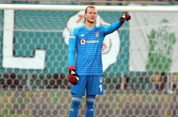 Loris Karius Blunder Lagi Saat Debut Bersama Besiktas