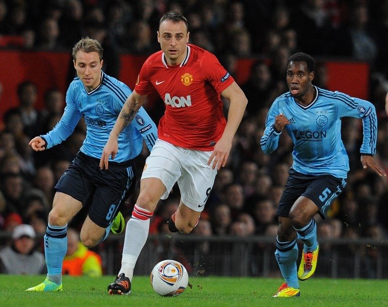 Dimitar Berbatov saat berlaga melawan Ajax di ajang Liga Europa tahun 2012 (Andrew Yates/AFP)