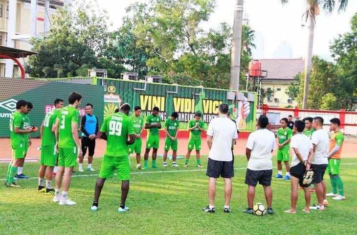 Latihan Bhayangkara FC di Stadion PTIK, Jakarta (instagram.com/bhayangkarafc)