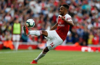 Bek Arsenal Yakin Aubameyang Bakal Jadi Top Skor Liga Primer Inggris