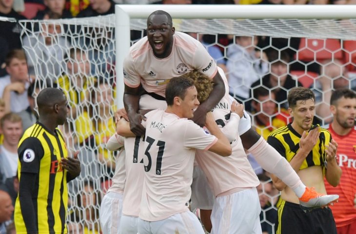 Pemain Manchester United, Romelu Lukaku merayakan gol ke gawang Watford (AFP)