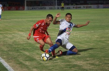 Persija Jakarta Unggul 1-0 Atas PSIS di Babak Pertama