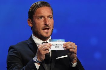 Francesto Totti Kenang saat Real Madrid Berburu Tanda Tangannya