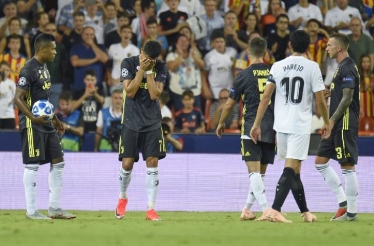 Reaksi penyerang Juventus, Cristiano Ronaldo usai mendapatkan kartu merah saat melawan Valencia pada 19 September 2018 (Jose Jordan/AFP) 