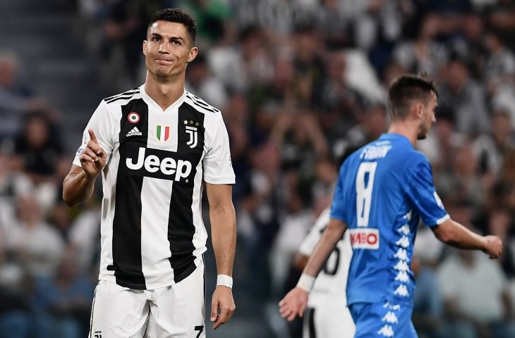 Pemain Juventus Cristiano Ronaldo saat melawan Napoli (AFP)