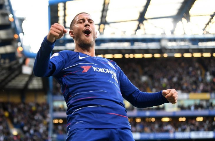 Selebrasi Eden Hazard selepas mencetak gol ke gawang Liverpool, Minggu (30/9/2018). (Twitter/@ChelseaFC).