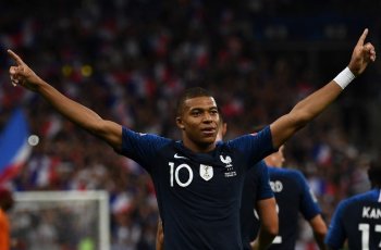 Mbappe Disebut Masih Sulit Samai Level Messi dan Ronaldo