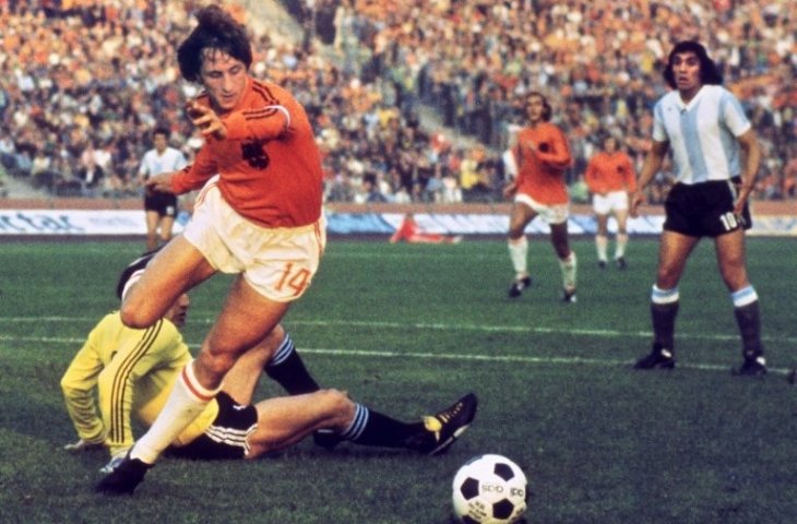 Johan Cruyff semasa membela Timnas Belanda. (STF/AFP).