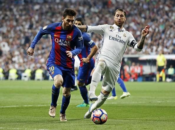 Lionel Messi vs Sergio Ramos di laga El Classico edisi 2017. (Dok. sportskeeda.com)