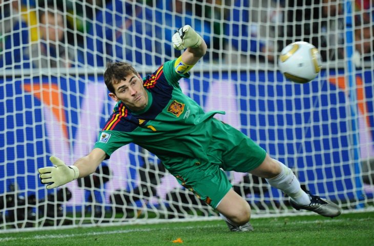 Kiper Timnas Spanyol, Iker Casillas saat final Piala Dunia 2010 (AFP)