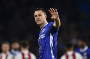 Diduga Cemooh Istri Orang, John Terry Jadi Bulan-bulanan