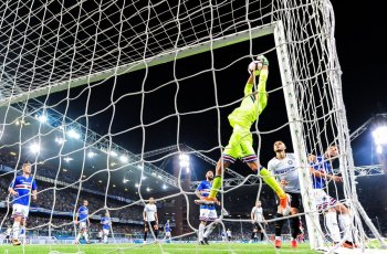 Kiper Keturunan Indonesia Jadi Kiper Terbaik Serie A Sejauh Ini