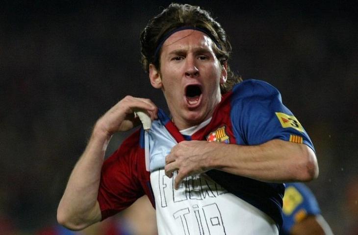 Selebrasi Lionel Messi saat mencertak gol keduanya ke gawang Real Madrid pada 10 Maret 2007 (Cesar Rangel/AFP)
