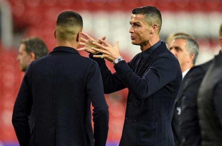 Cristiano Ronaldo bersama Juventus melakukan kunjungan di Old Trafford. (Oli Scarff/AFP)