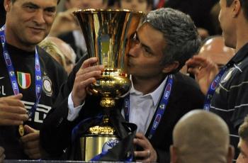 Dicemooh Fans Juventus, Mourinho Pamer Gelar Treble Inter Milan