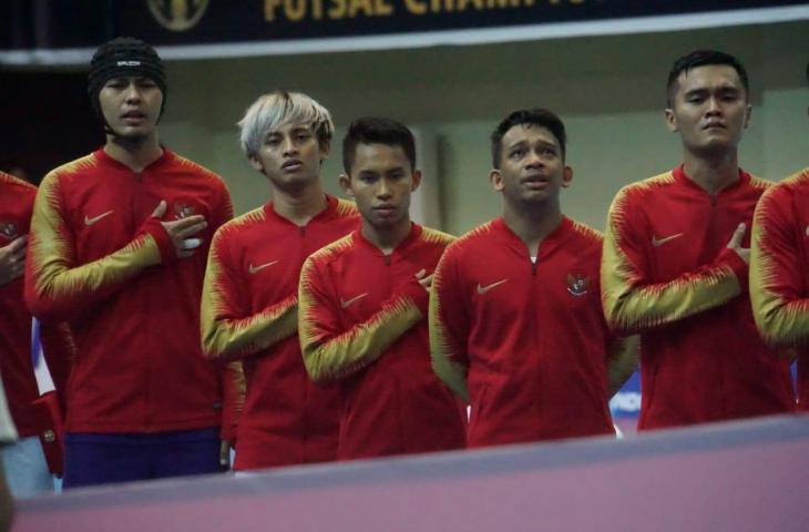 Timnas futsal Indonesia bersiap menghadapi Myanmar di ajang AFF Futsal 2018 yang digelar di GOR UNY, Senin (5/11/2018). [Stephanus Aranditio/mxkd.sbs]