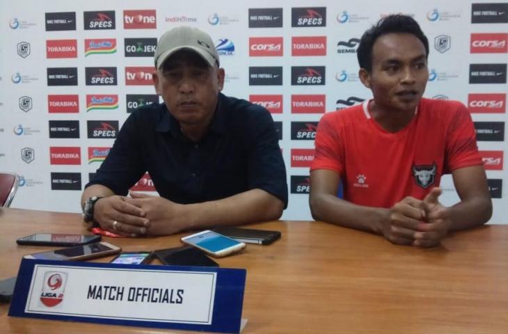 Pelatih Madura FC Salahudin. [Andiarsa Nata/mxkd.sbs]