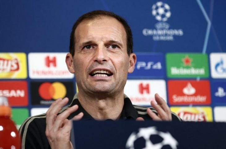 Pelatih Juventus, Massimiliano Allegri saat menjalani konferensi pers sebelum laga melawan Mancheser United pada 6 November (Isabella Bonotto/AFP)