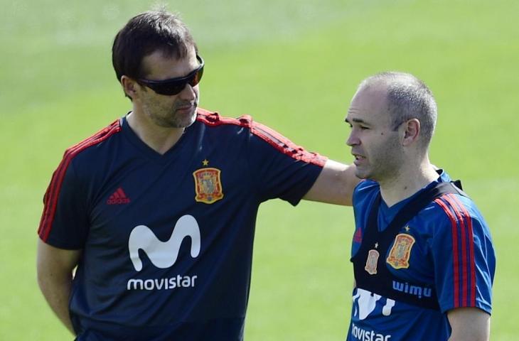 Julen Lopetegui dan Andres Iniesta di pemusatan latihan timnas Spanyol (AFP)