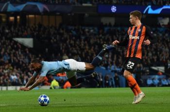 Bikin Penalti Gaib, Raheem Sterling Minta Maaf