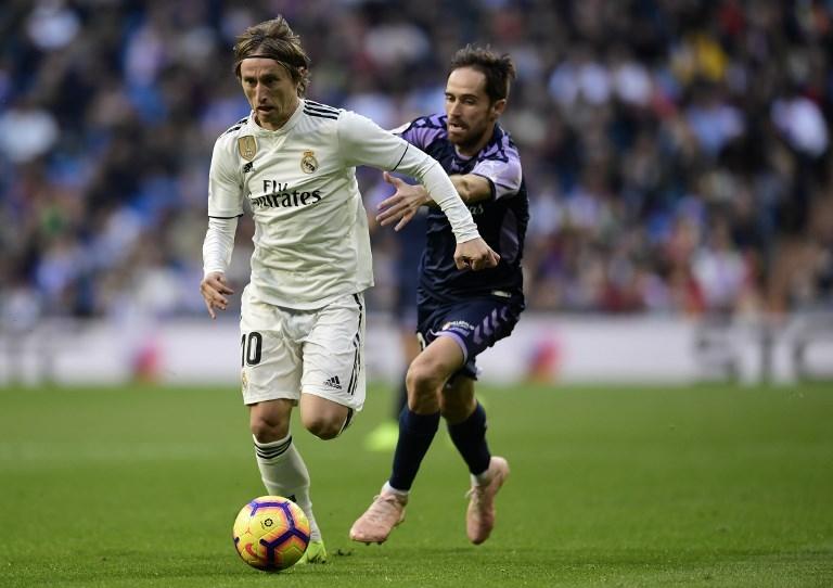 Luka Modrid saat menghadapi Real Valladolid di La Liga pada 3 November 2018 (Javier Soriano/AFP)