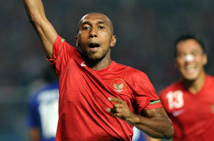 Pemain Timnas Indonesia, Patrich Wanggai saat melawan Thailand pada SEA Games 2011 di Jakarta (13/11/2011). (AFP PHOTO / ADEK BERRY)