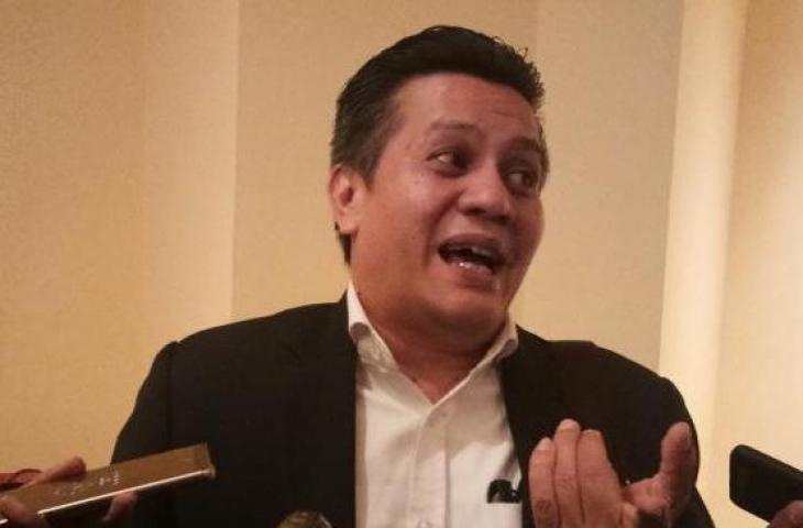 Anggota Exco PSSI, Gusti Randa yang kini menjadi Plt Ketua Umum PSSI.  [Suara.com/Adie Prasetyo]