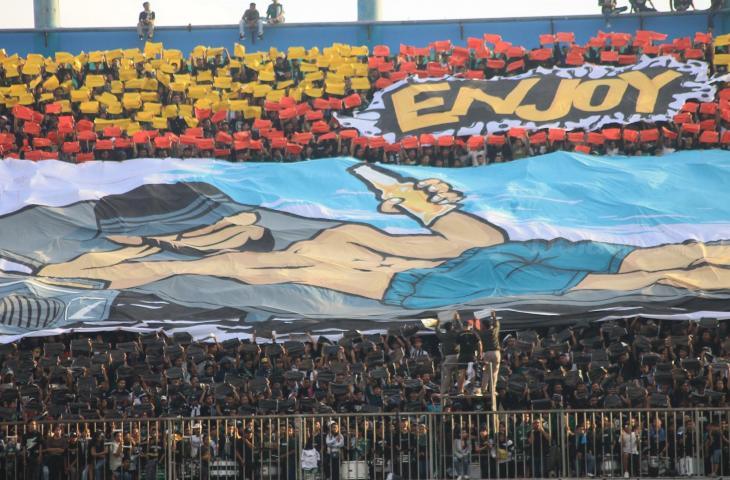 Koreografi Brigata Curva Sud PSS Sleman (Stephanus Aranditio/mxkd.sbs)