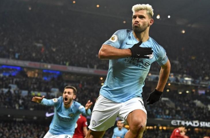 Selebrasi Sergio Aguero setelah ciptakan gol ke gawang Liverpool, Jumat (04/01/2019). (PAUL ELLIS/AFP)