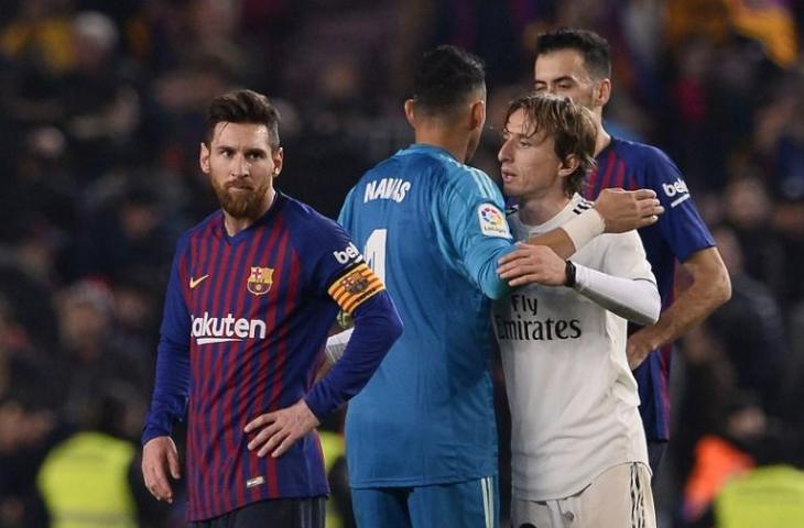 Ekspresi penyerang Barcelona, Lionel Messi usai pertandingan melawan Real Madrid pada 6 Februari 2019 (Josep Lago/AFP)