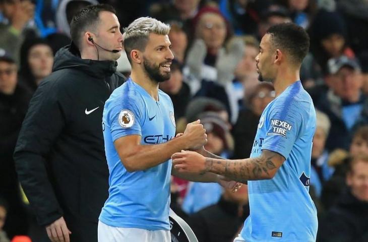 Sergio Aguero saat masuk menggantikan Gabriel Jesus pada laga melawan Wolverhampton Wanderers pada 14 Januari 2019 (Lindsey Parnaby/AFP)