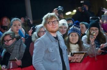 Ed Sheeran: Real Madrid Rekrut Aku dong!