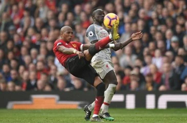 Laga bertajuk big match antara Manchester United versus Liverpool harus berakhir dengan skor kacamata, (OLI SCARFF / AFP)