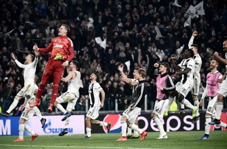 Reaksi kemenangan para pemain Juventus setelah membalikkan keadaan saat melawan Atletico Madrid di leg kedua babak 16 besar Liga Champions pada 12 Maret 2019 (Marco Bertorello/AFP)