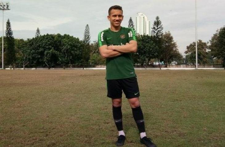 Egy Maulana Vikri usai mengikuti latihan latihan timnas Indonesia U-23 di Lapangan ABC, Senayan, Jakarta, Kamis (13/3/2019).(Suara.com/Adie Prasetyo)