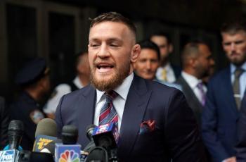 Diolok-olok Netizen Usai Lakukan Aksi Ini, McGregor Minta Maaf