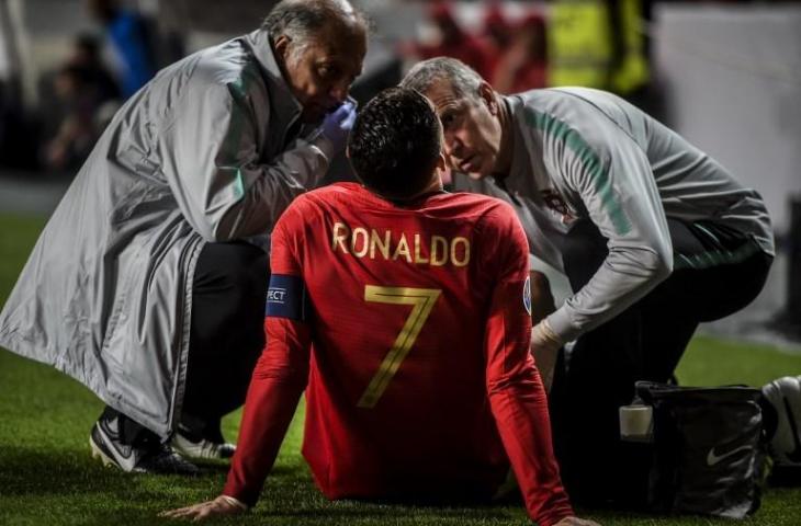 Cristiano Ronaldo cedera di laga Portigal vs Serbia. (Parricia de melo Moreira/AFP).