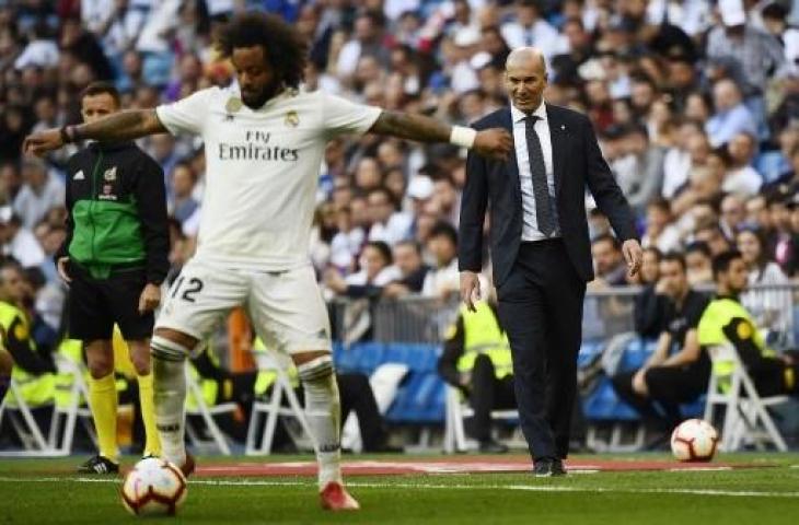 Zinedine Zidane saat memimpin laga Real Madrid kontra Celta Vigo pada 16 Maret 2019 (Gabriel Bouys/AFP)